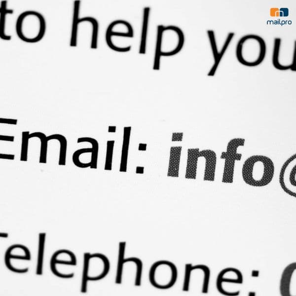 Correo electrónico de texto plano vs. Correo electrónico HTML: ¿Cuál deberías usar?