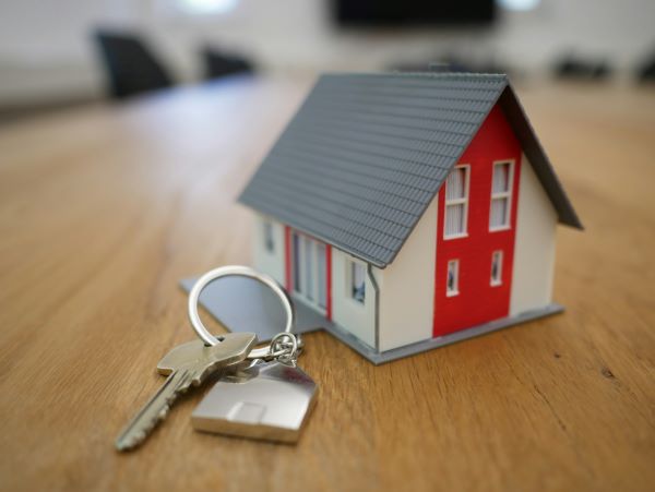 Listas de correos electrónicos de agentes inmobiliarios: ¿vale la pena comprarlas?